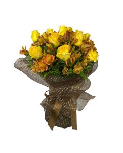 BUQUÊ 12 ROSAS AMARELAS NACIONAIS E ALSTROEMÉRIAS RAYKA